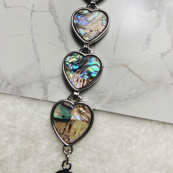 Shell Bracelet - Picture 3 of 4